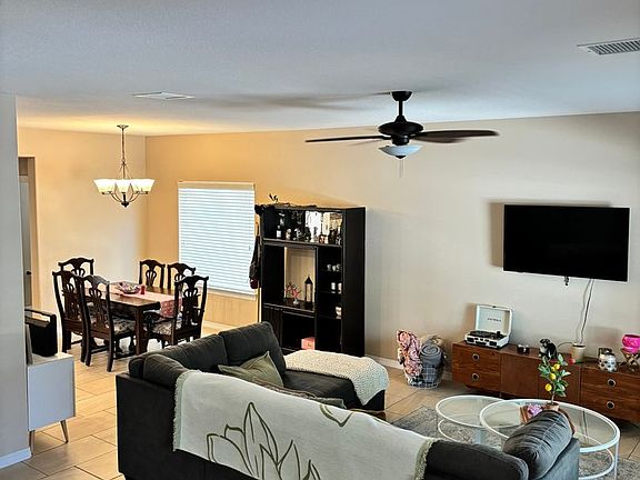 4th image of 6577 Hoop St