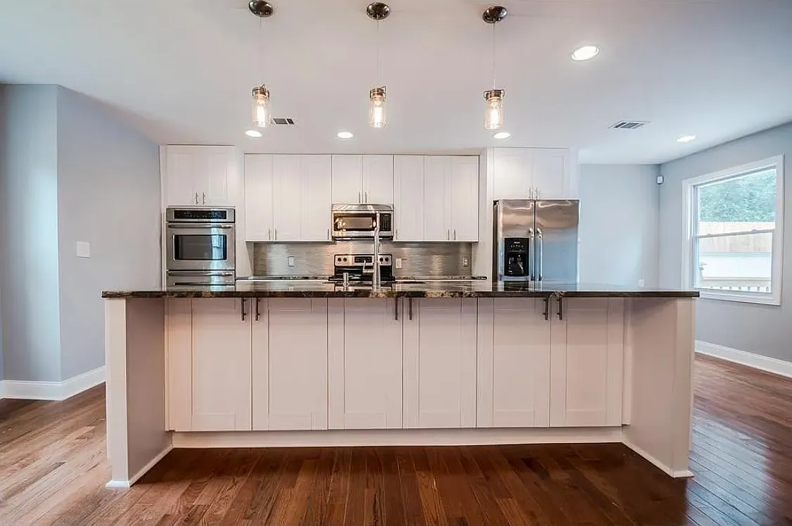 2 bed, 1407 sqft, $2,750 — Photo 3