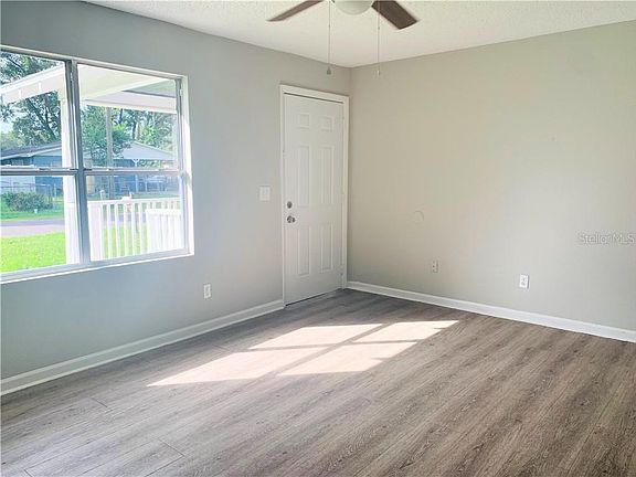 3rd image of 1809 W Flora St