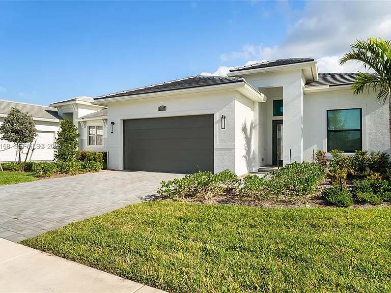 11267 SW Pietra Way — Photo 1