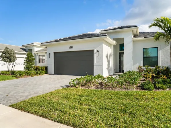 11267 SW Pietra Way, Port Saint Lucie, FL 34987