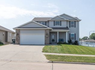 1463 Linden Dr, Blair, NE 68008