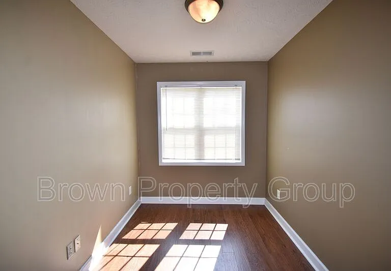 165 Pender Rd — Photo 11