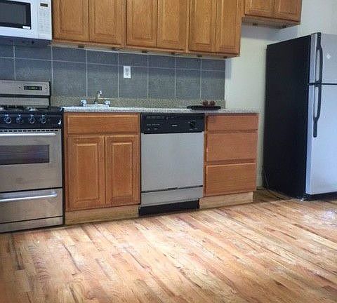 5th image of 1858 7th Ave APT 1C