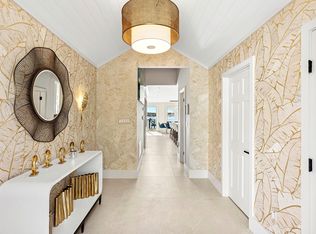 24 Far Pond Rd, Southampton, NY 11968