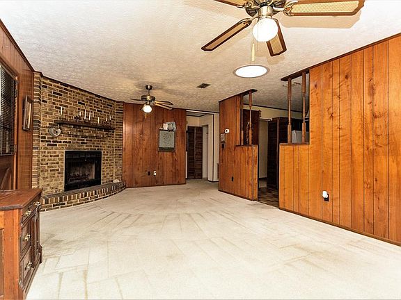 5th image of 2266 Hidden Waters Dr W