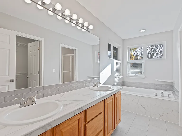 17845 SW Frederick Ln — Photo 10
