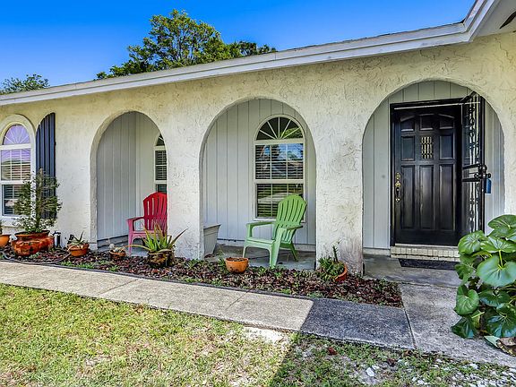 Comfortable front porch