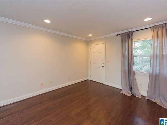 2nd image of 421 Penny Ln Unit 421
