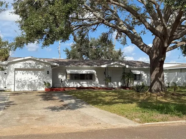 5871 52nd Ave N, Kenneth City, FL 33709