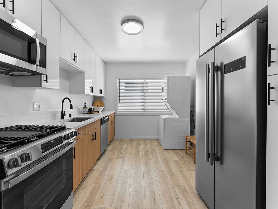1st image of 4062 1/2 Louisiana St