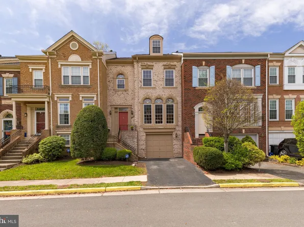 7204 Tanworth Dr, Springfield, VA 22152