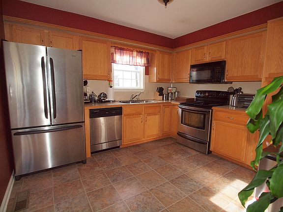5th image of 315 Vista Ct