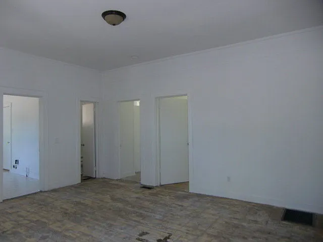 1914 1/2 Kratha Dr — Photo 8