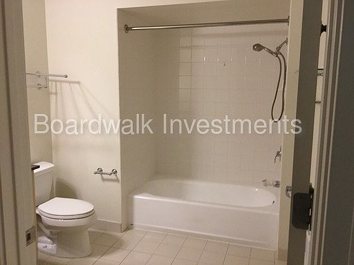 5th image of 1 Mandalay Pl Unit 802