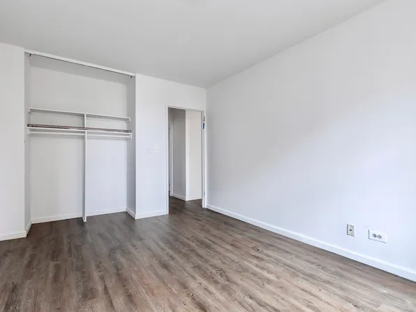 200 East 72nd Street image 2 of 9