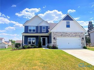 263 Hidden Village Ln, Holland, OH 43528