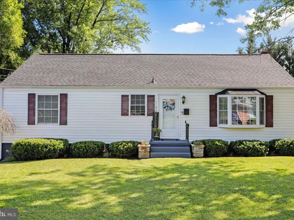 1102 Carrie Way, Martinsburg, WV 25401