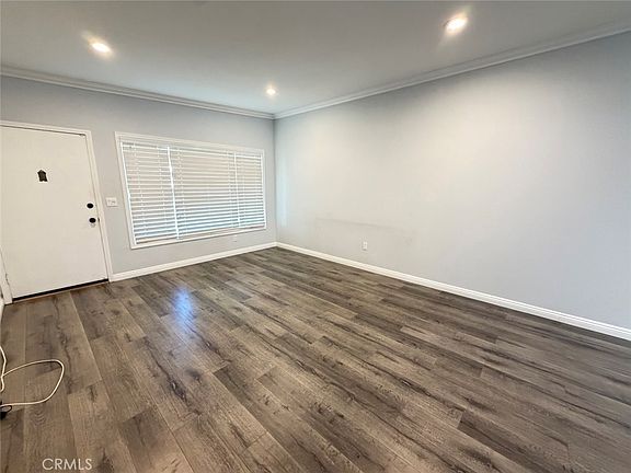 4th image of 2654 Andover Ave