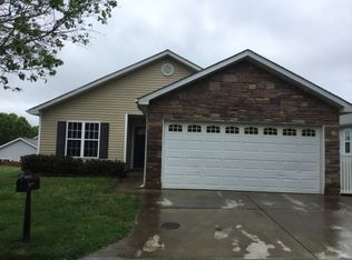 148 Charlotte Ct, Winston Salem, NC 27103