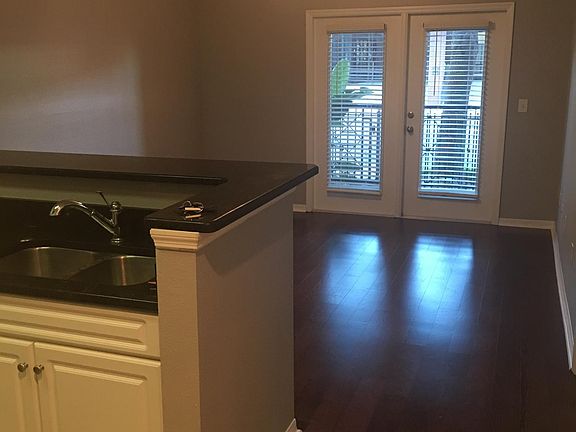 3rd image of 1910 E Palm Ave APT 11113