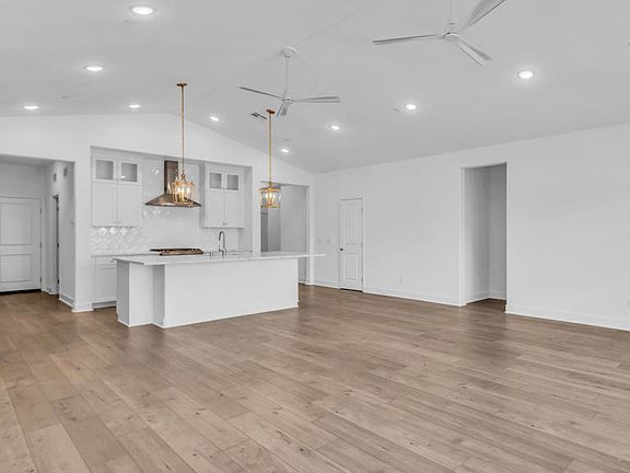 5th image of 84208 Novello Dr