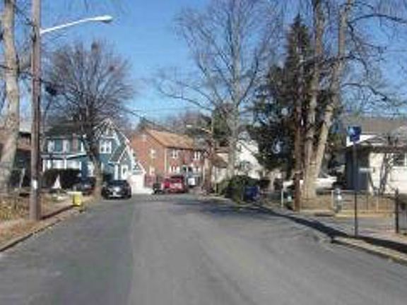 3rd image of 103-107 Lenox Ave