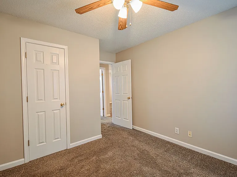 1023 Shadow Ridge Ave — Photo 16