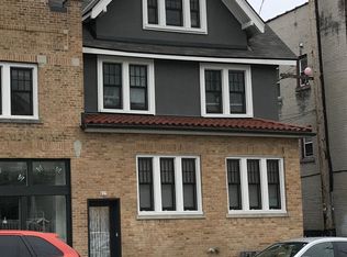 827 E Brady St APT 1, Milwaukee, WI 53202