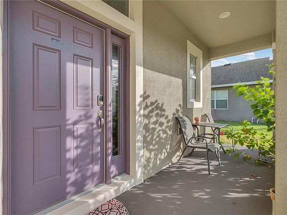 4th image of 672 Highland Meadows Ave
