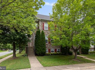 301 Oxford Glen Ct, Purcellville, VA 20132
