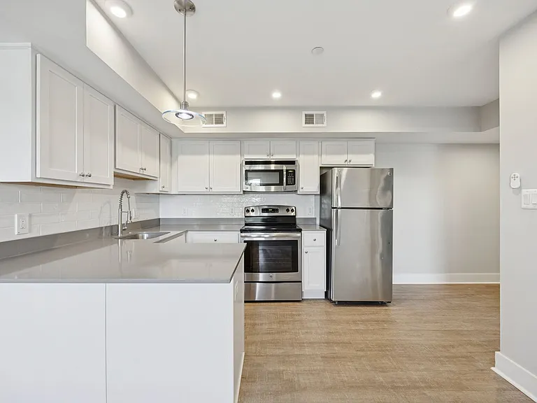 502 Gerhard Street — Photo 15