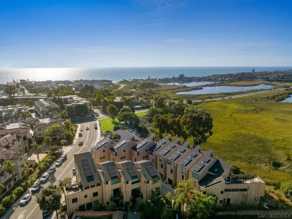 578 Laguna Dr, Carlsbad, CA 92008