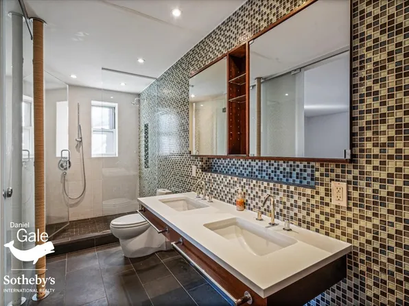 65-35 Yellowstone Boulevard image 21 of 21