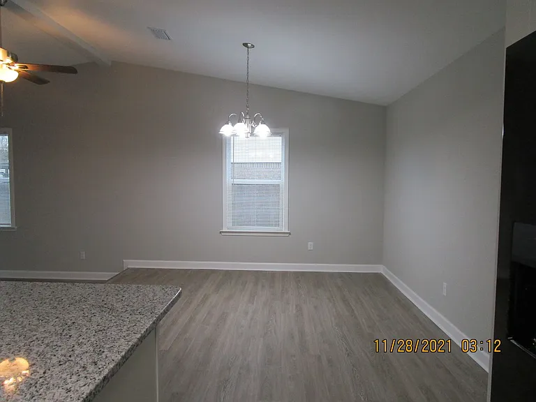 5921 Howard Rd — Photo 7