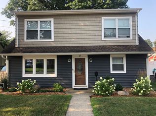 27 Rose Ter, Cedar Grove, NJ 07009
