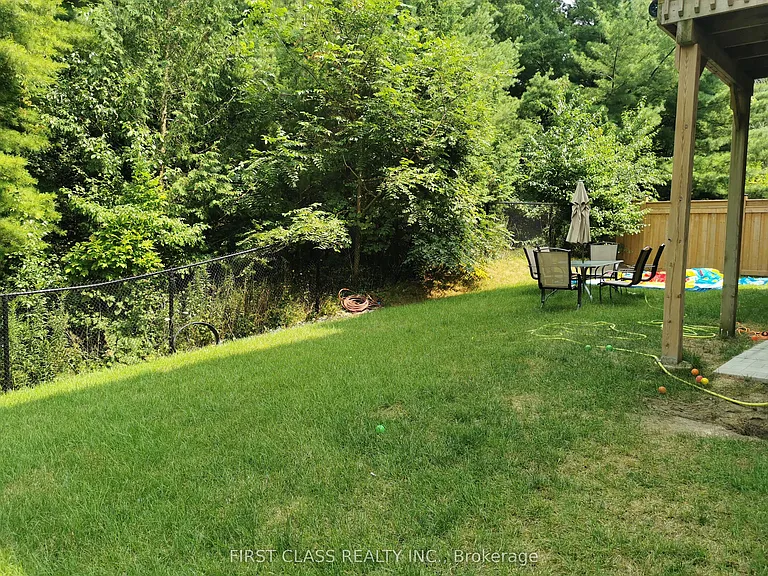 657 Clifford Perry Pl — Photo 2