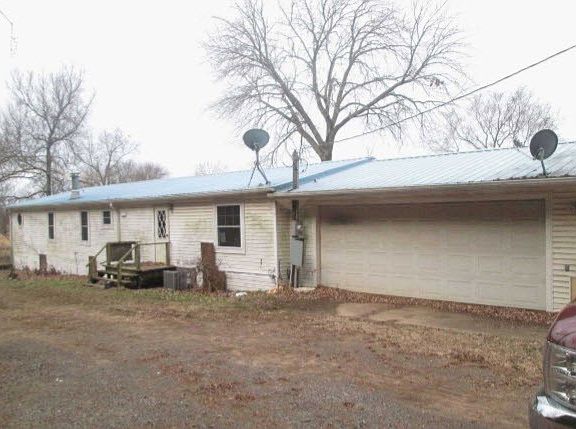4th image of 2120 Highway 162