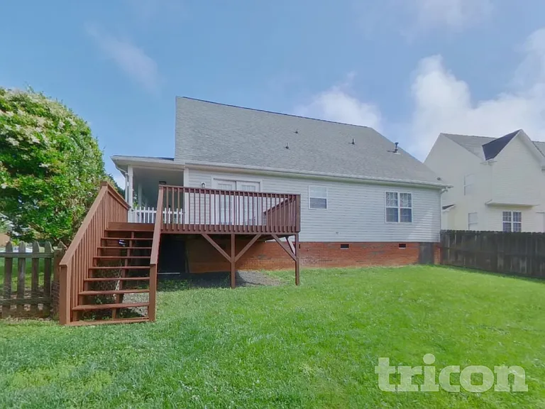 423 Riverwalk Dr NW — Photo 18