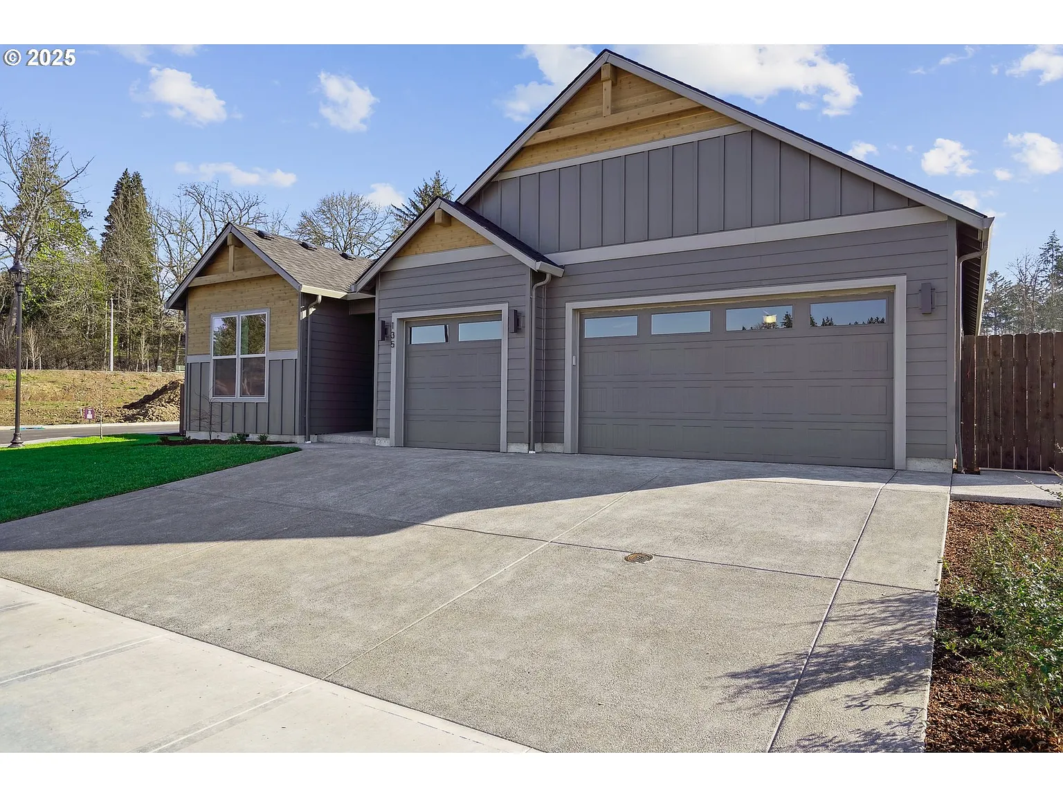 US三軒茶屋 hwy✖️US 3908 Anderson Avenue New Albany IN 47150 (House For Sale