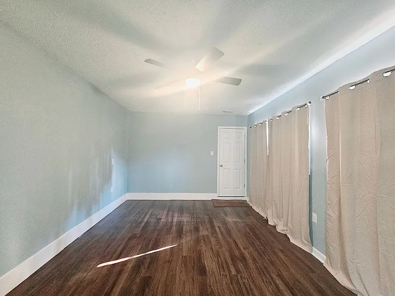 6441 Rutherglen Dr — Photo 12