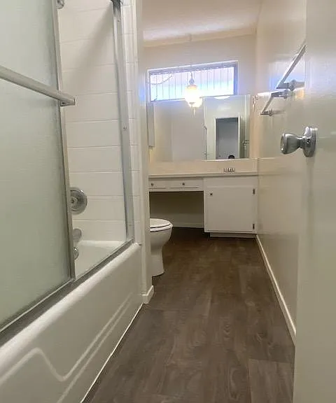 633 E Foothill Blvd — Photo 11