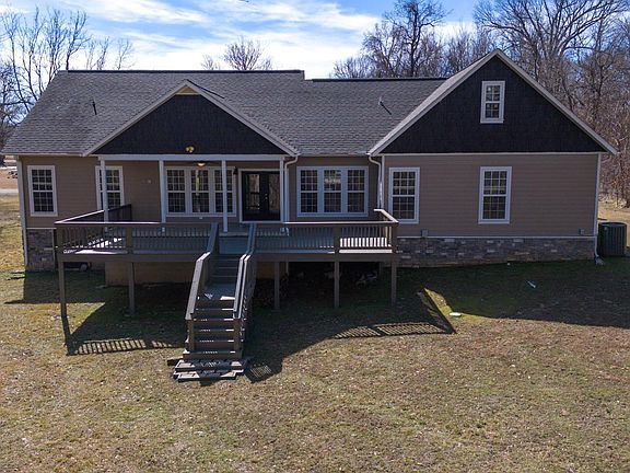 2nd image of 106 Plantation Ln