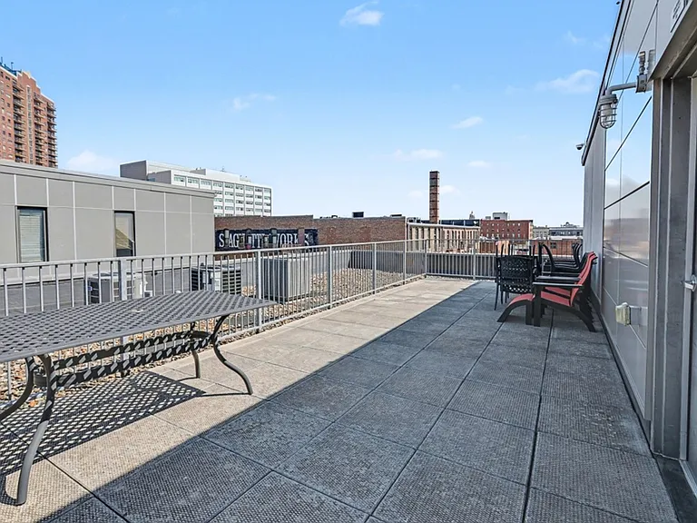 119 4th St #110 — Photo 19