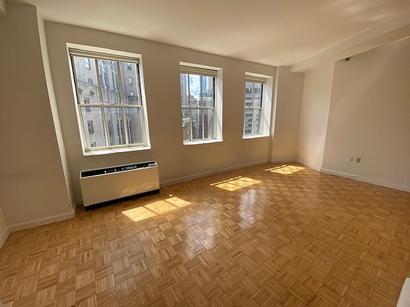 4th image of 63 Wall St APT 2503