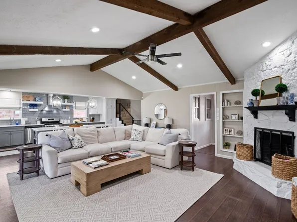 617 E Spring Valley Rd, Richardson, TX 75081