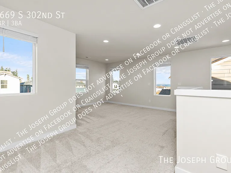 5669 S 302nd St — Photo 21
