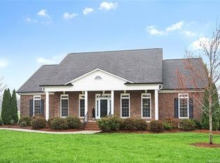 7038 Bovine Ln, Harrisburg, NC 28075