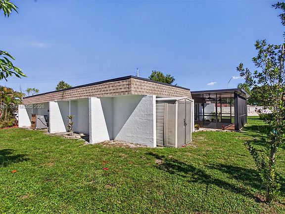 2nd image of 5508 Guava Cir