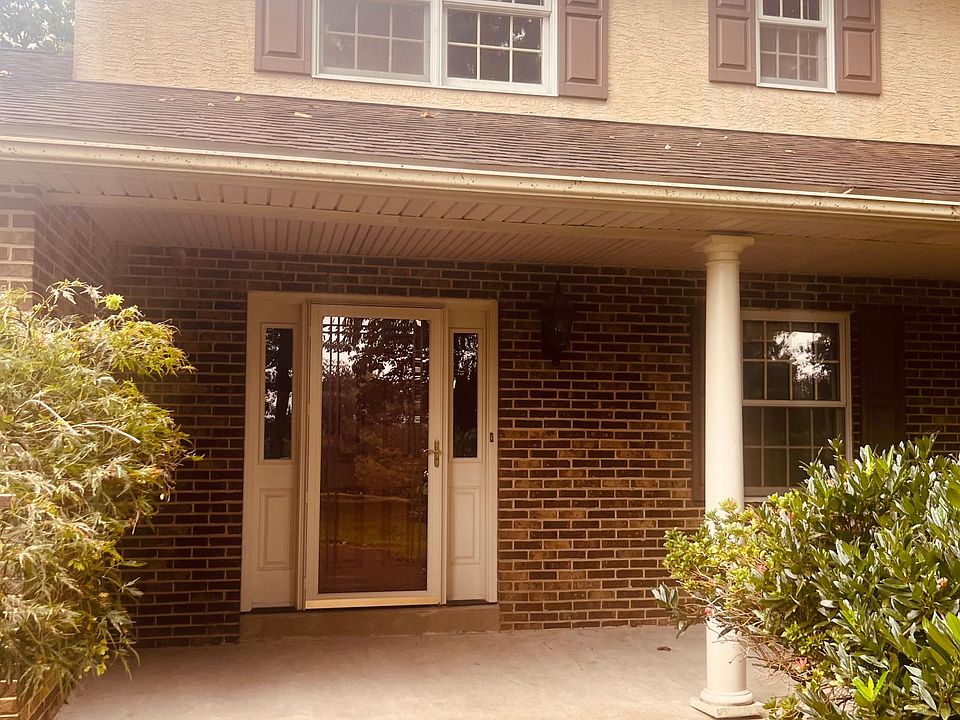 1st image of 112 Skyline Dr